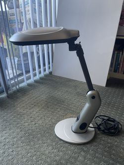 Desk Lamp/Lighting