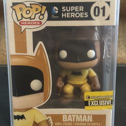 BATMAN.. VINYL FIGURE / FIGURINE EN VINYLE / FIGURA DE VINIL 