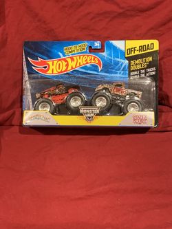 Hot Wheels Monster Jam. Spider-Man / Captain America.