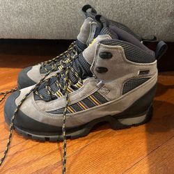 Adidas Men’s Hiking Boots — Size 10 — Barely Used!