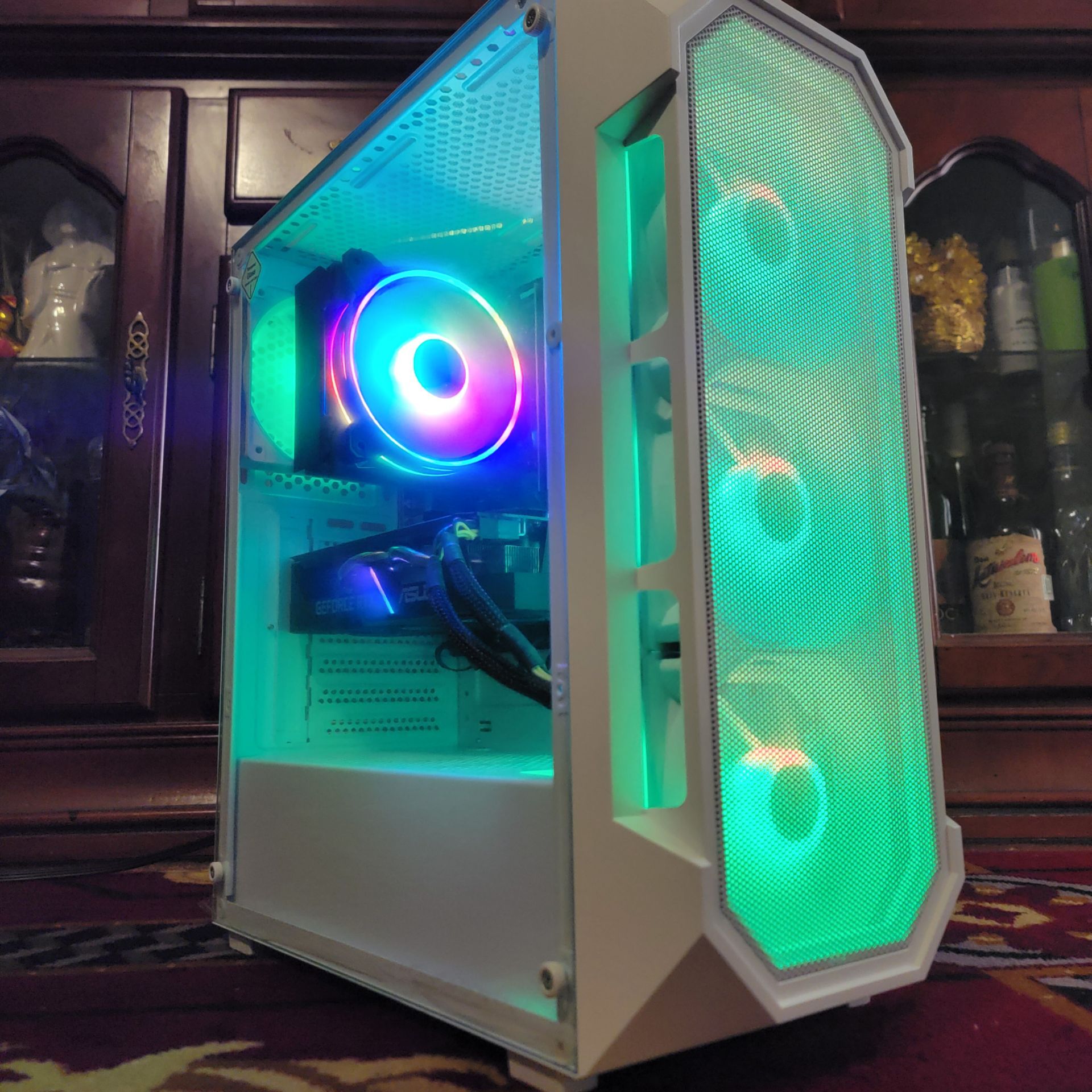 Ryzen 5 // nVidia RTX // RGB