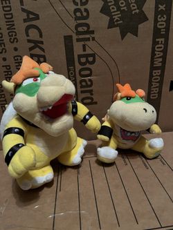 Mario plushes Read Description