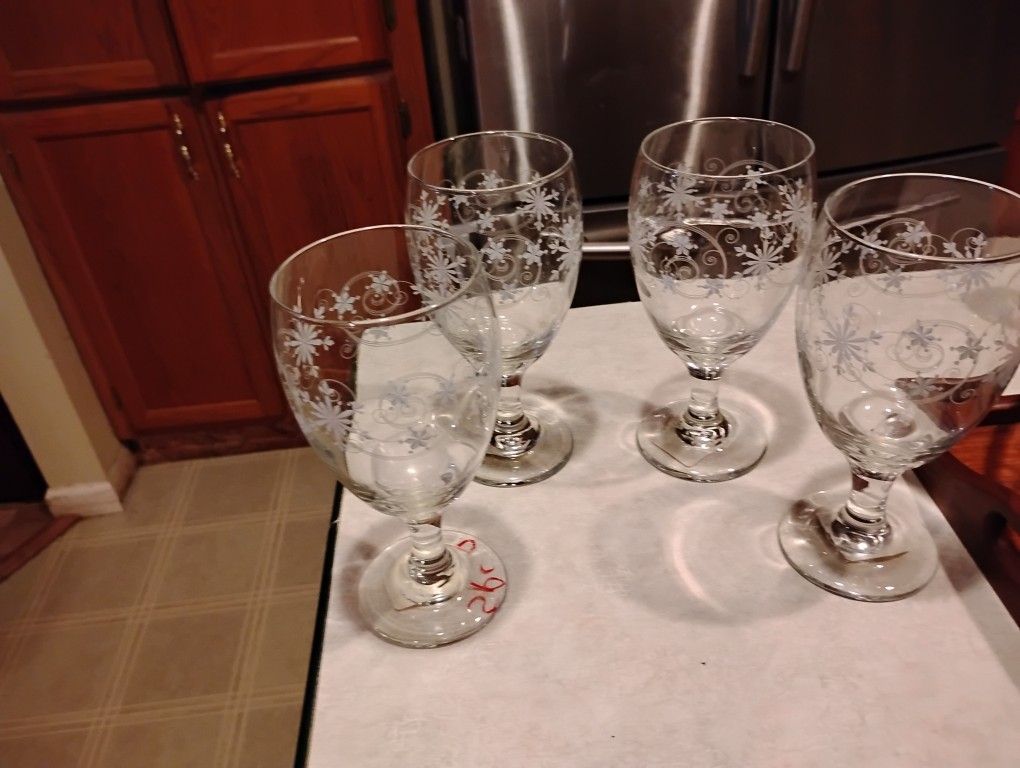 Christmas Glasses 