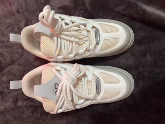 Lv skates