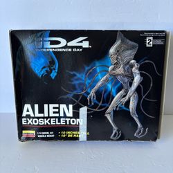 Vintage 1996 iD4 Independence Day Aiken Exoskeleton Model Kit