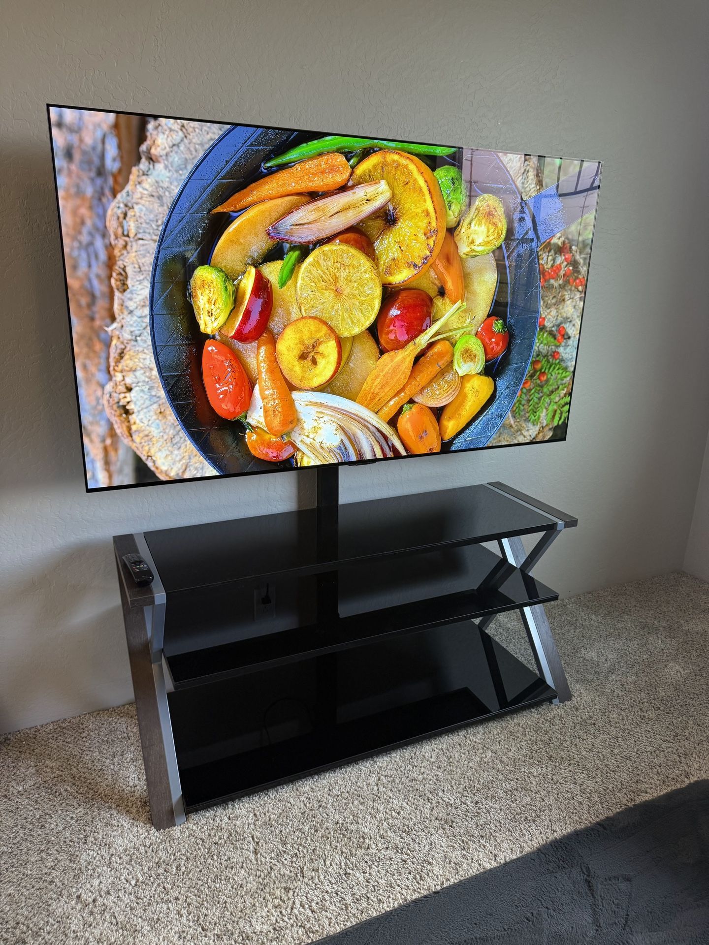 LG C4 OLED– Excellent Condition