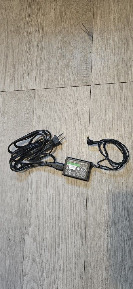 Sony Oem Psp Charger For Model 1000,2000, And 3000