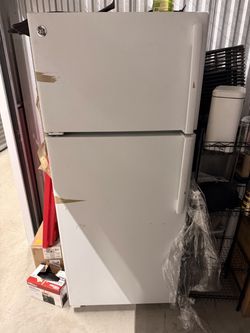 GE Refrigerator