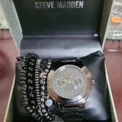 ⌚️Steve Madden Men's Black Jet Tone Watch & Multi Bracelet Gift Set  NIB