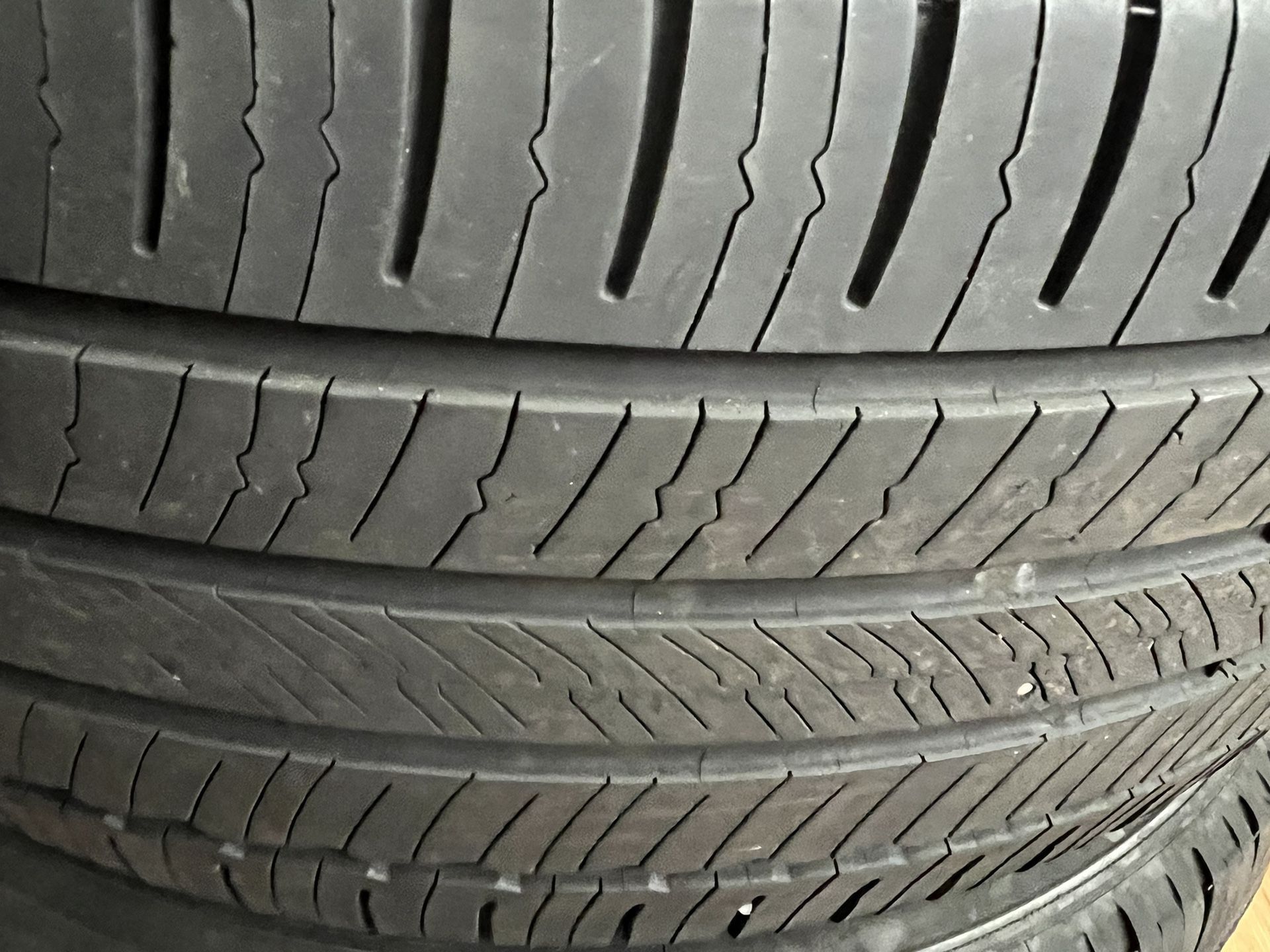 OEM Tesla Model 3 Michelin Primacy MXM4 18 inches Tire