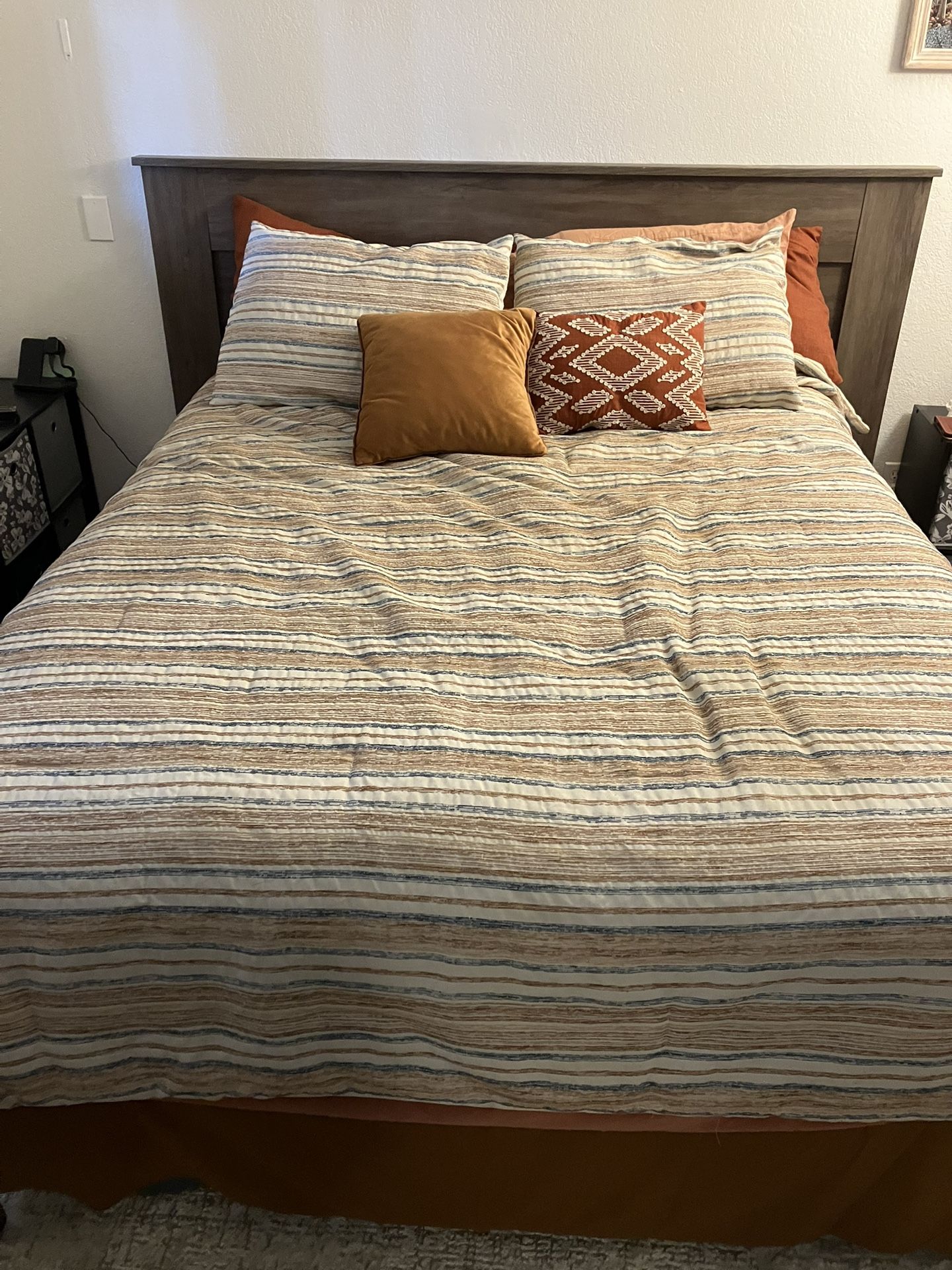 Queen Size Mattress Platform Bed Frame And Headboard