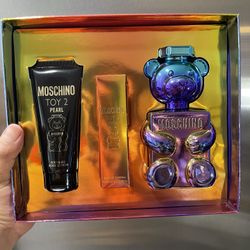 Moschino Toy 2 Peral Gift Set(3 pc ) $⬇️🎄🎁💝👌