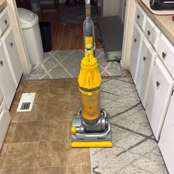 Dyson Root Cyclone Vacuum Cleaner