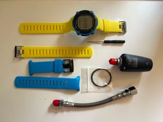 Suunto D4i scuba and free diving computer w tank pod