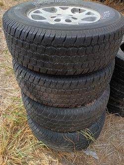 Tires w/wheels 265/75-R17 good condition  $250 OBO