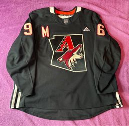 Arizona Coyotes Howler 2018 D-Backs Night Jersey Size 56
