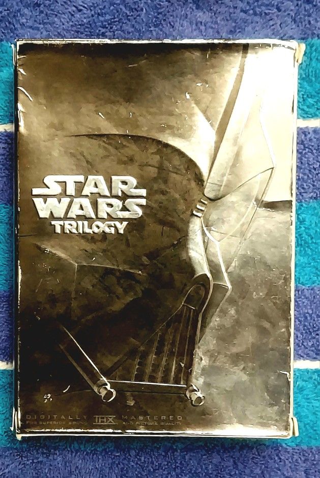 Star Wars Trilogy Like New No Scrstches