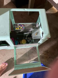 Toy Camper Van Playset with Accessories
