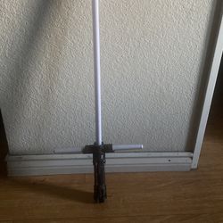 Kylo Ren lighsaber black series taller than picture