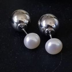 LIKE NEW HDS HELZBERG DIAMONDS PEARL STAMPED STERLING SILVER BALL BACK STUD EARRINGS