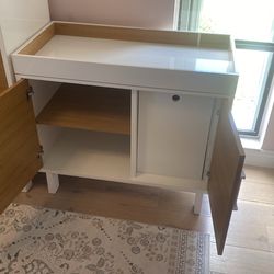 Big wooden storage cabinet with drawer, great condition
