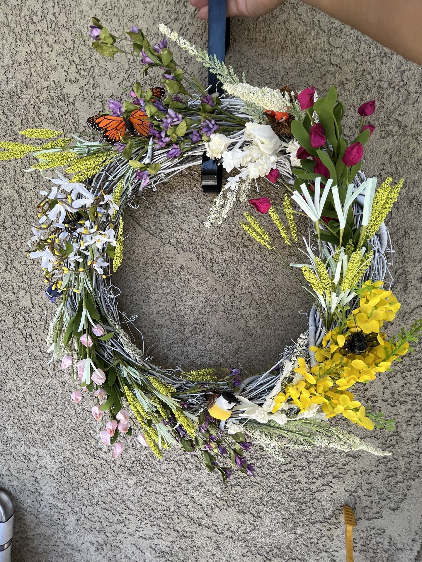 Floral Artificial Wreath