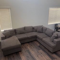 Sectional Couch 