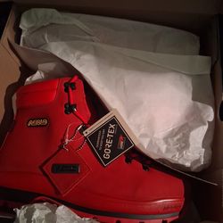 Brand New Men's Asolo gortex boots size 11