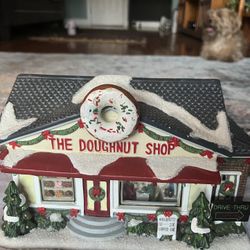 Nicolás  Square Donuts Shopping