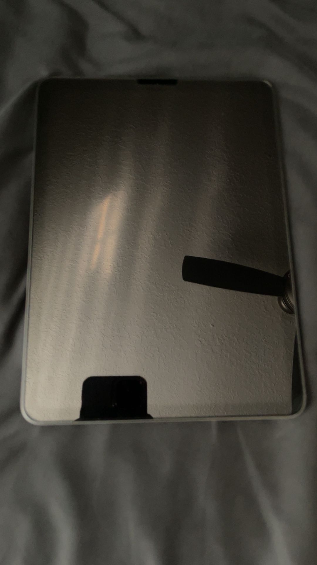 iPad Air 2020 256gb , Unlocked - For Repair (does not Power On)