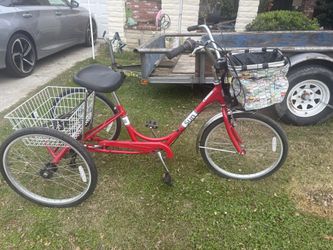 Traditional Sun  3-wheel Bike  With Gears In Great Shape 