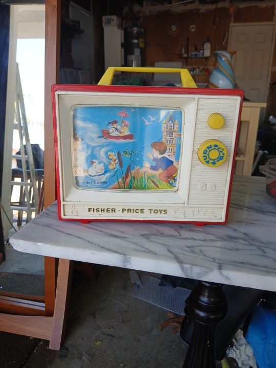 1964 Vintage Fisher Prince Gaint Screen Music Box TV