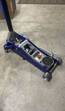 2 tom racing jack