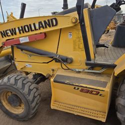 New HOLLAND U8DC 