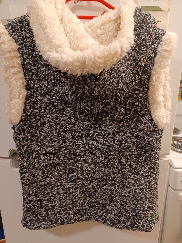 New Without Tags Women's Sparkle Sequin Fur Hooded Vest