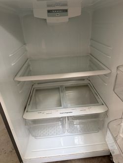 LG Top-Freezer Refrigerator LTC22320S