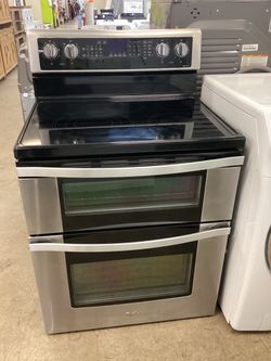 Whirlpool 30 in. 6.7 cu.ft. 5 Burners Double Oven Electric Range with True Convection
