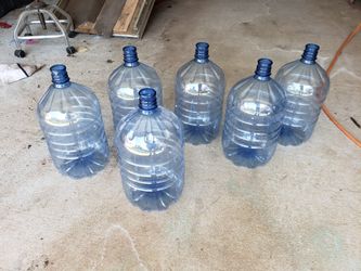 I have 6 jugs they are 4 gallons. ( Plastic ) 10.00 each