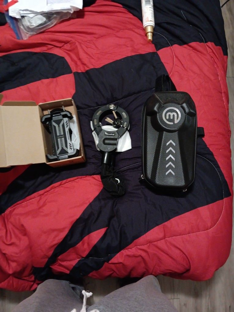 Scooter Lock And Phone Holder Bundle