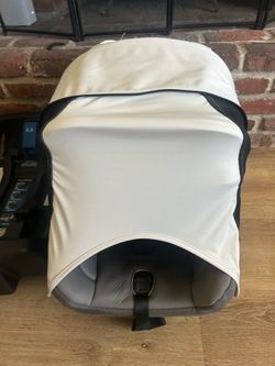 Nuna Carseat