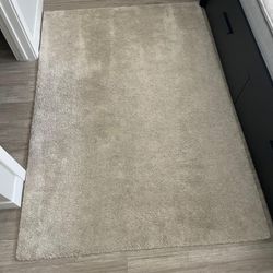 IKEA STOENSE Off-White Rug (4'4" x 6'5") – $40 – Nashville Pickup
