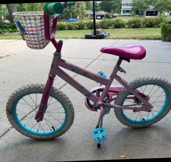 GIRL'S BIKE