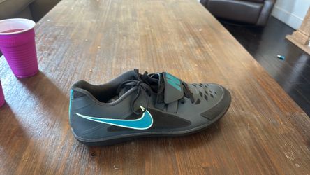 Black nike zoom rival shoes size 12