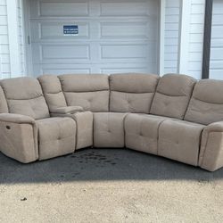 DUAL POWER RECLINING BEIGE 5 PCS SECTIONAL COUCH IN GREAT CONDITION - DELIVERY AVAILABLE 🚚