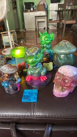 Epoxy Coasters, skulls & Dragons, misc items