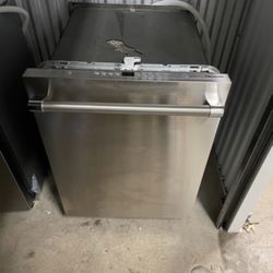 Thermador Dishwasher Stainless Steal 