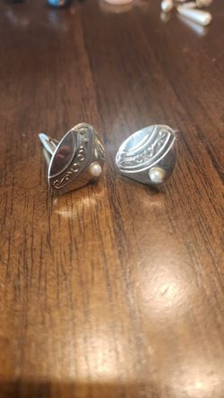 Cufflinks (READ FULL DESCRIPTION) 