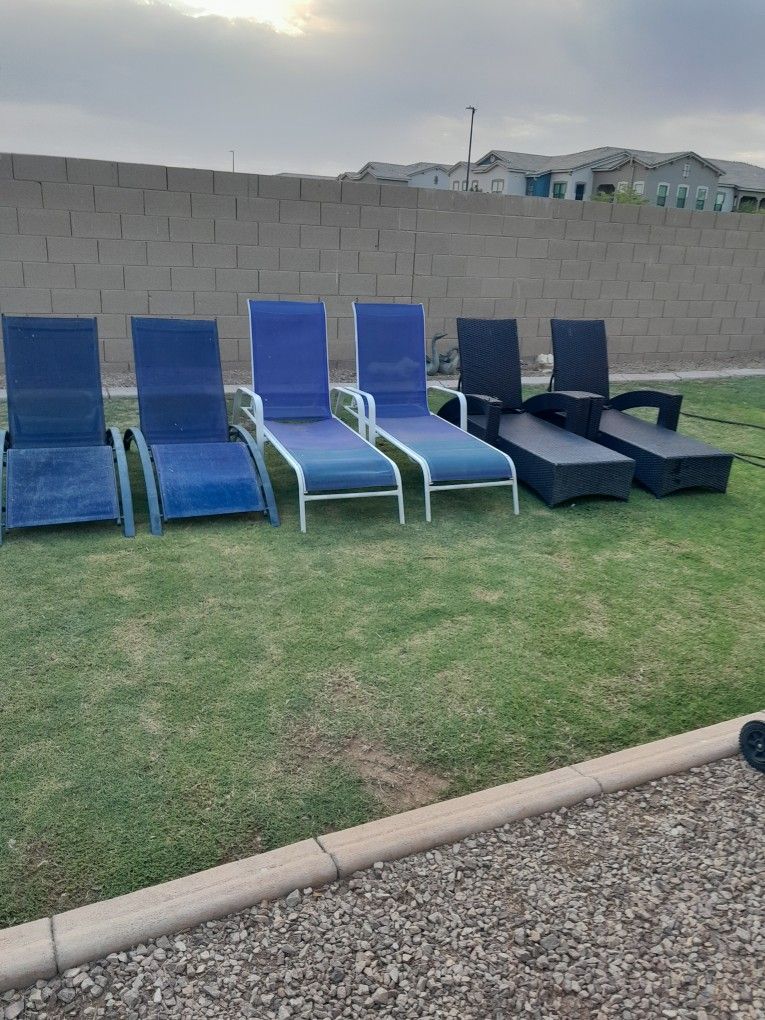 2 Different Pairs Of Outdoor Patio Chaise Lounge Pool Chairs $35-$45 Pair See All Photos 