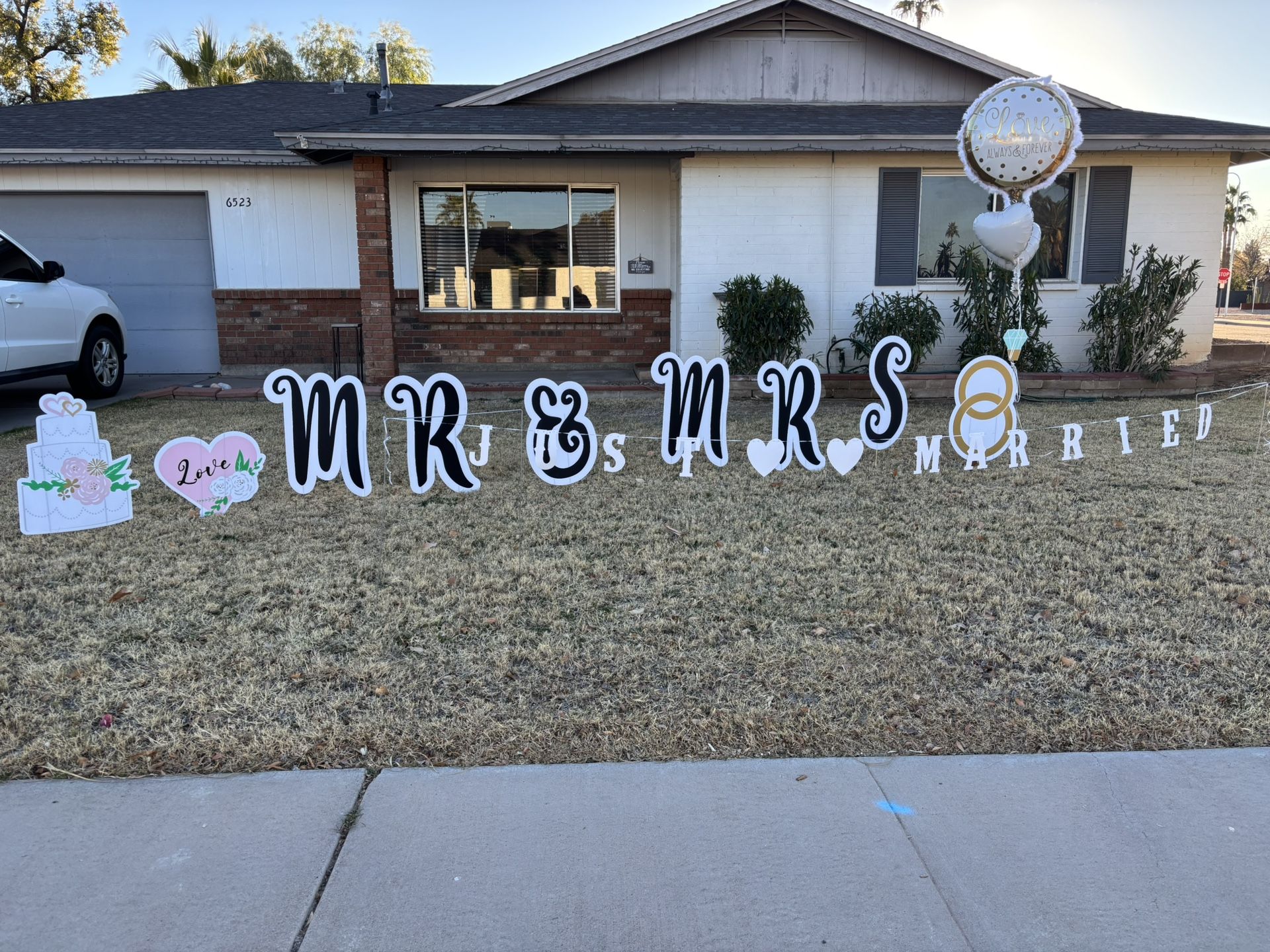 Just Married Yard Decor