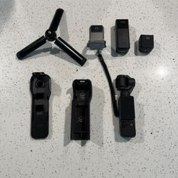 DJI Osmo Pocket 3 Starter Kit